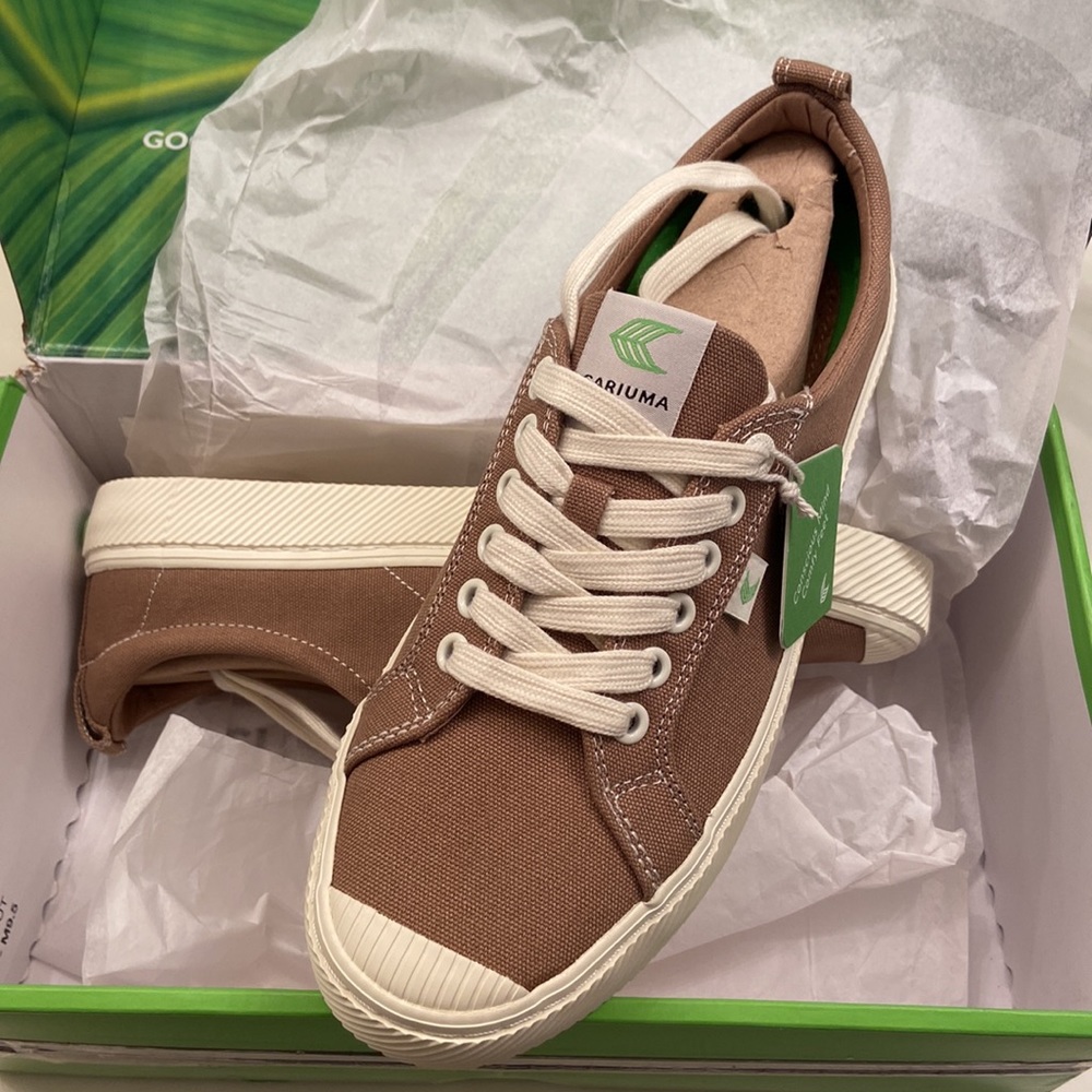 Cariuma Sand Contrast Thread Canvas OCA Low Top Sneakers Women 9.5/Men 8 New - Picture 5 of 14